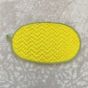 Vintage 1970s Yellow and Green Quilted Oval pot holder hot plate trivet